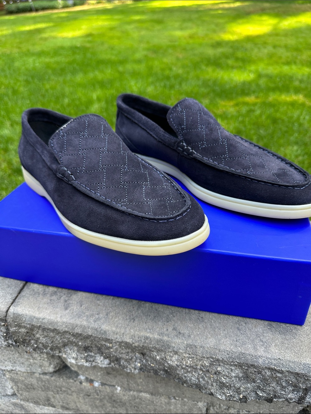 Kurt Geiger Navy Suede Slip-On Loafers with Quilted Stitching 💙💙💙
